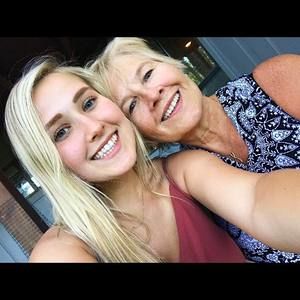 Meet your Posher, Jenna